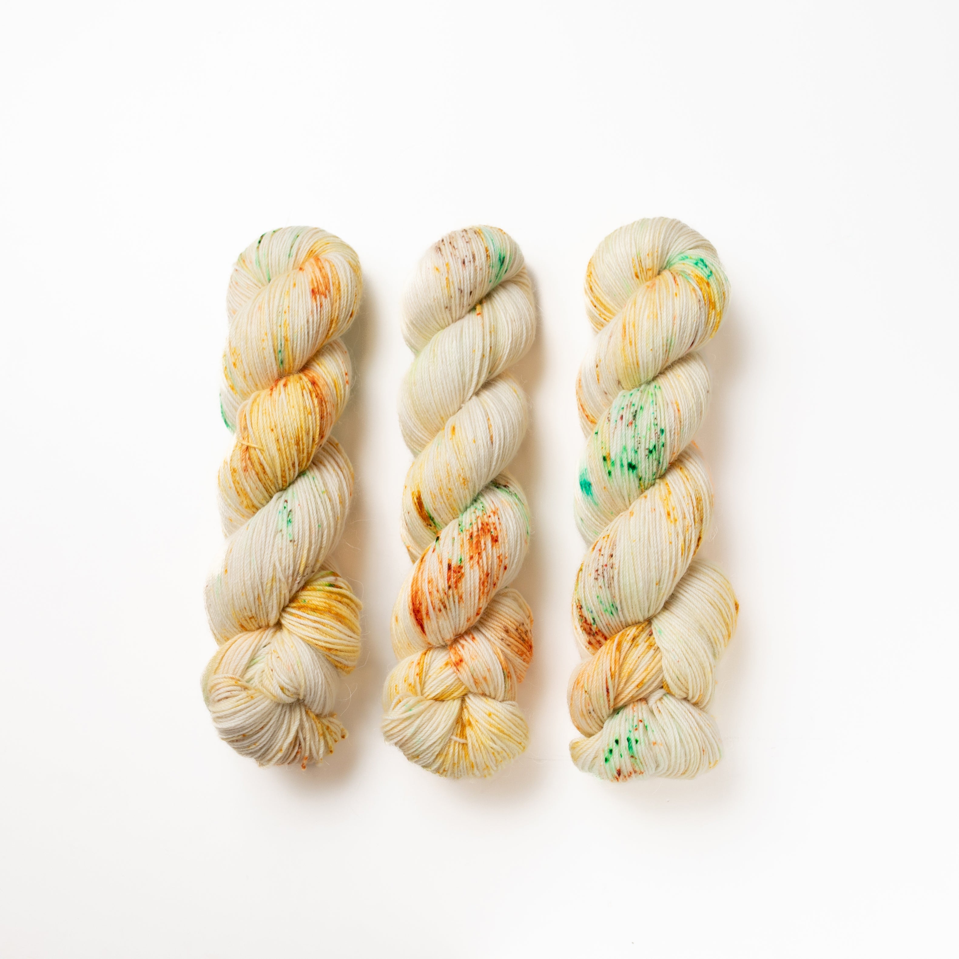 Fingering/4ply – Bon voyage hand dyed yarn