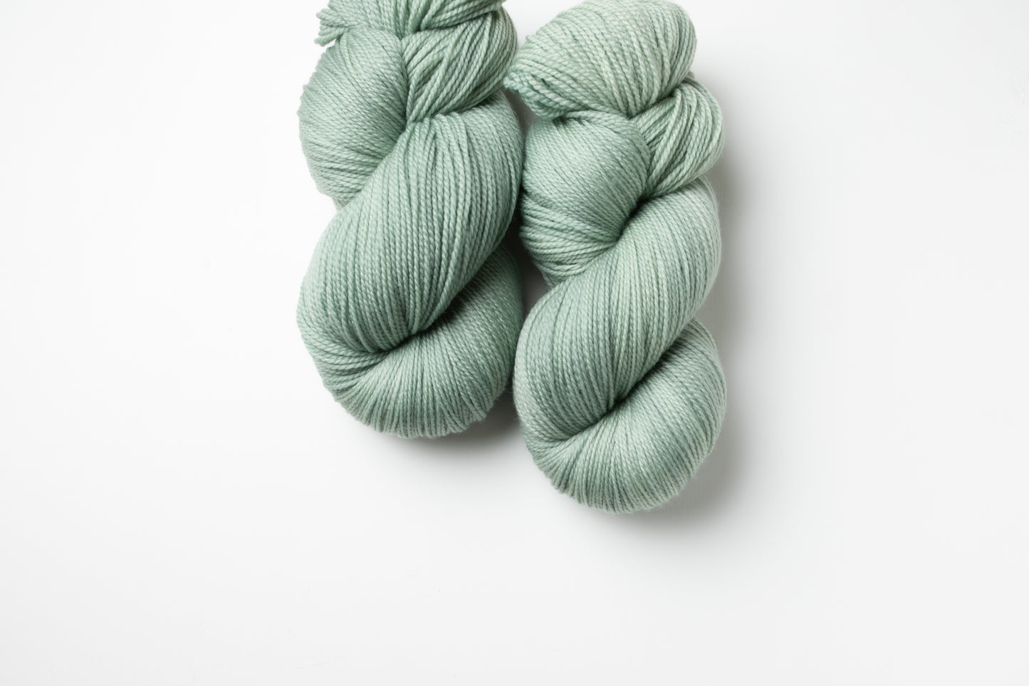 peal green hand dyed yarn