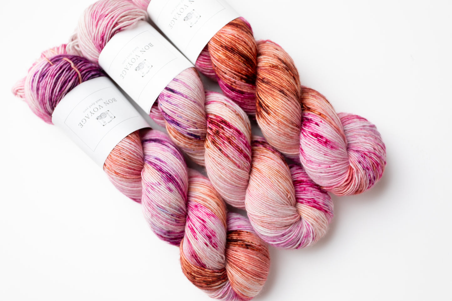 ピンク系の手染め糸